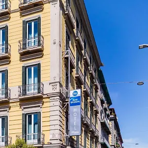 Western Plaza Naples