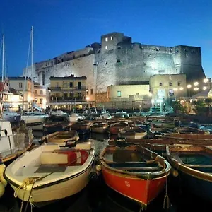 Miseria E Nobilta' Naples